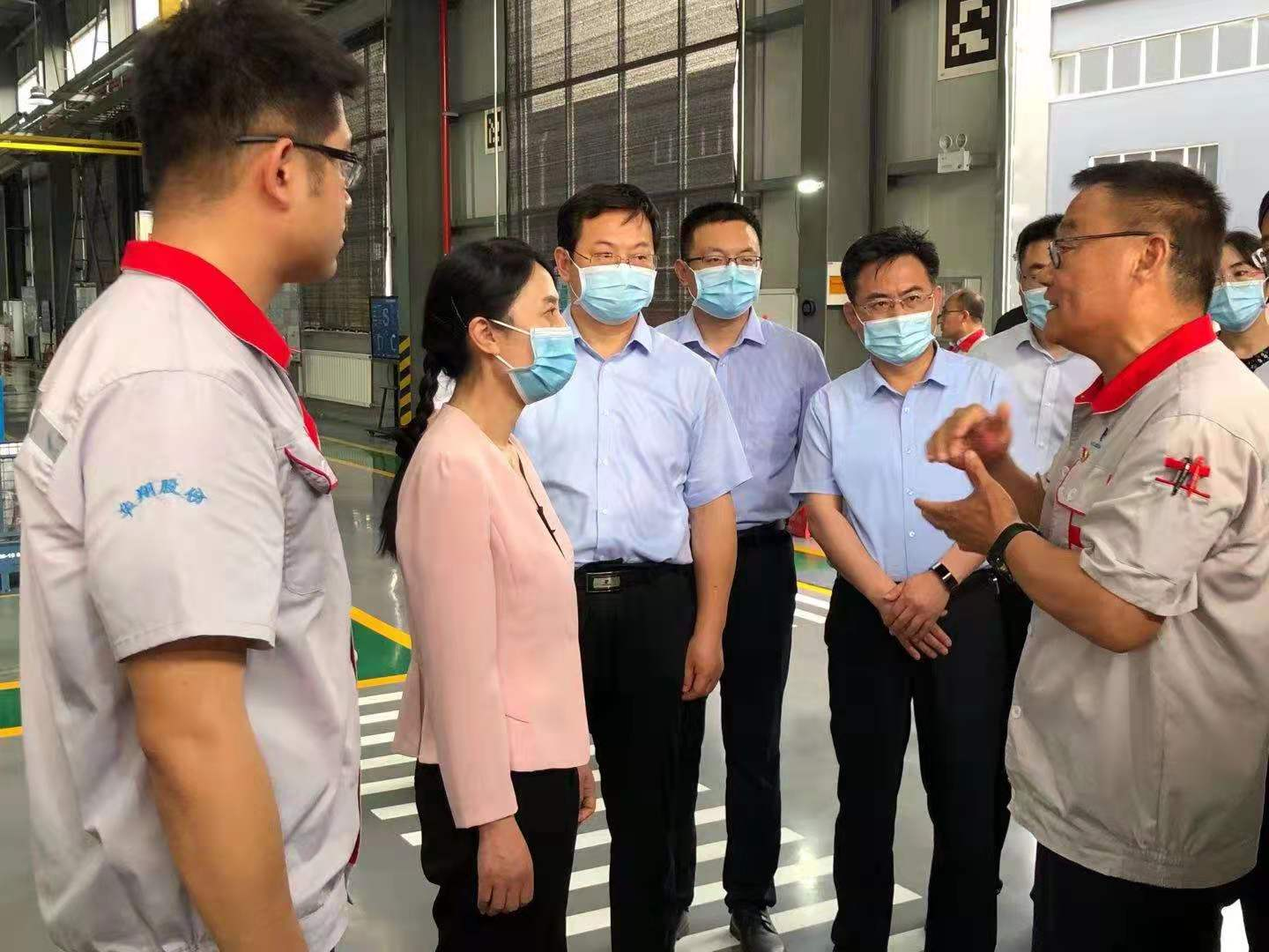 省委常委、組織部部長(zhǎng)陳安麗蒞臨我司調(diào)研企業(yè)黨建及運(yùn)行情況